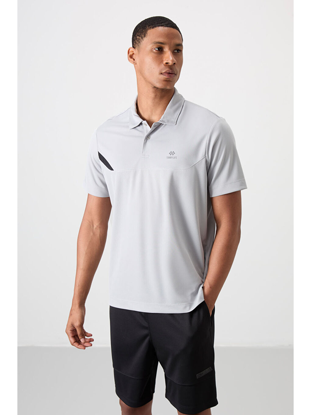 Gri Polyester Nefes Alan Dokulu İnce Esnek Standart Fit Polo Yaka Erkek Performans Tişört - 88402