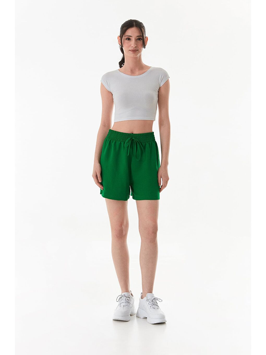 Yeşil Basic Ayrobin Kumaş Beli Bağcıklı Şort