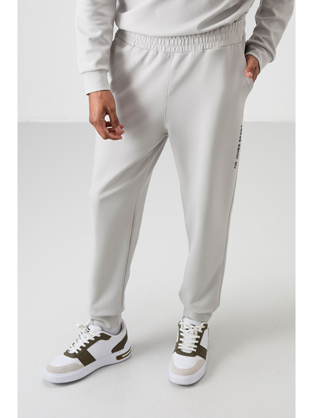 Bej Pamuklu Kalın Yumuşak Dokulu Comfort Fit Baskılı Erkek Eşofman Takım - 85253-2