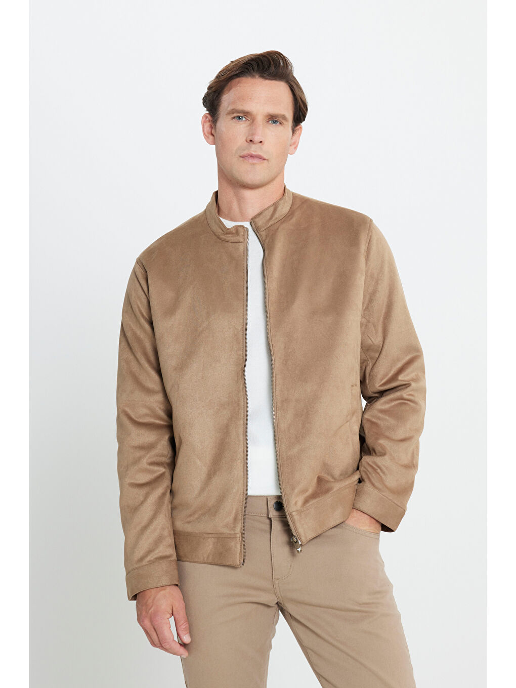 Erkek Bej Standart Fit Normal Kesim Dik Yaka Yağlı Görünümlü Mont-4