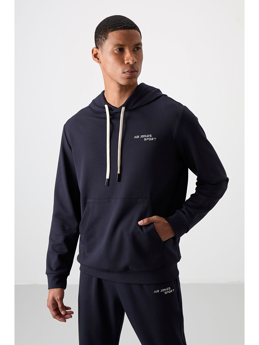 Lacivert Pamuklu Kalın Yumuşak Dokulu Comfort Fit Nakışlı Erkek Eşofman Takım - 85255-3