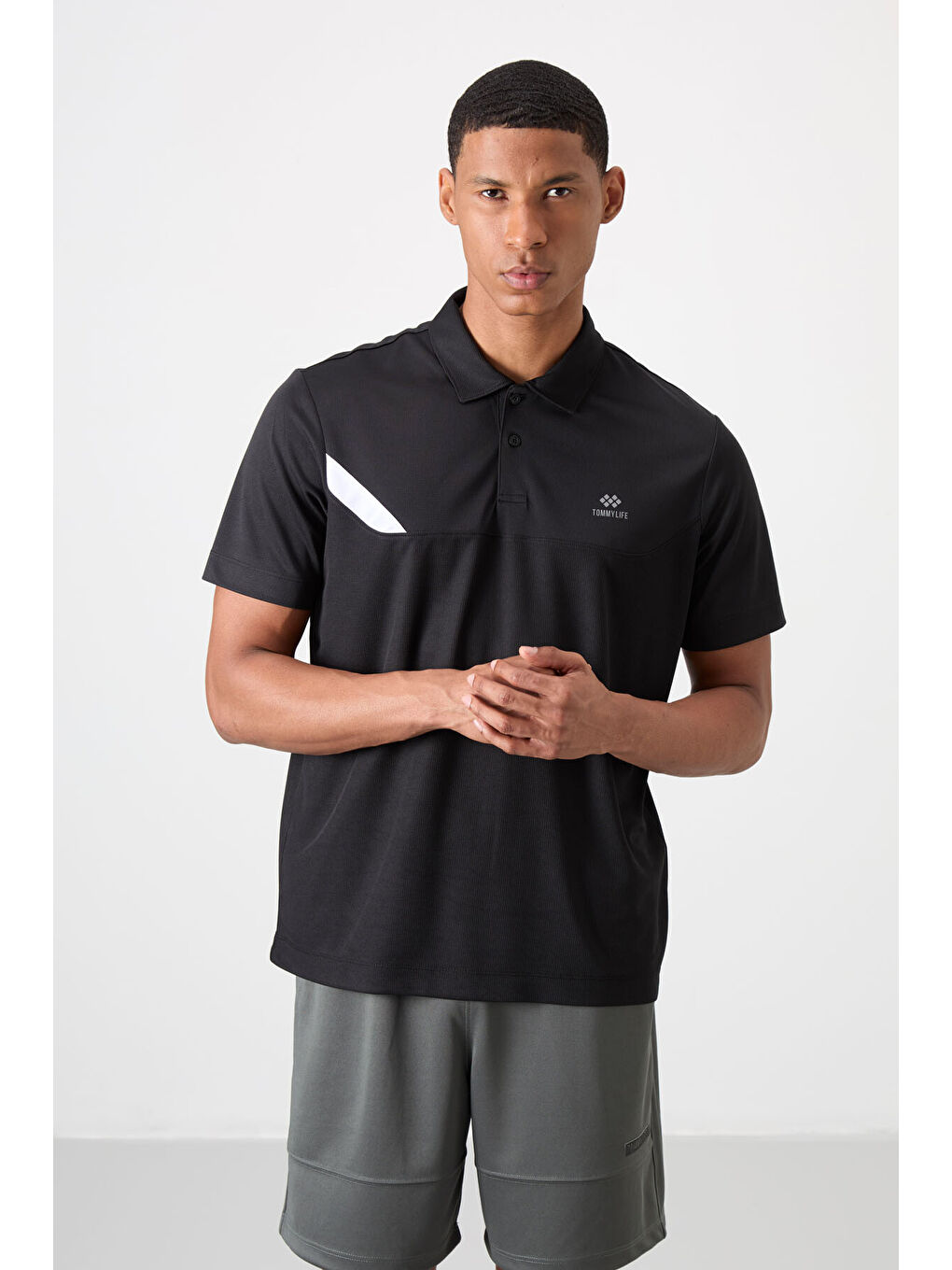 Siyah Polyester Nefes Alan Dokulu İnce Esnek Standart Fit Polo Yaka Erkek Performans Tişört - 88402-3