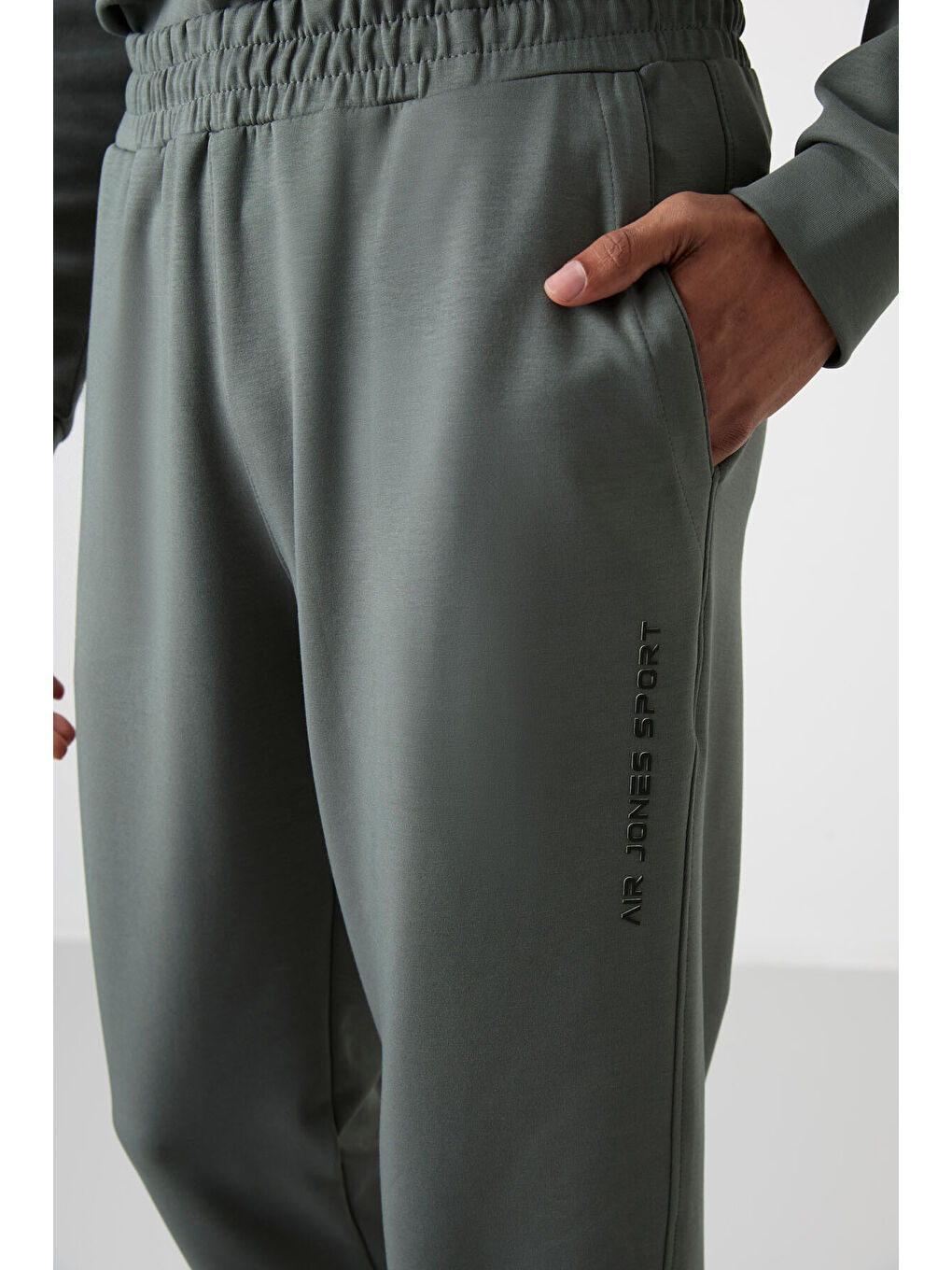 Haki Pamuklu Kalın Yumuşak Dokulu Comfort Fit Baskılı Erkek Eşofman Takım - 85253-3