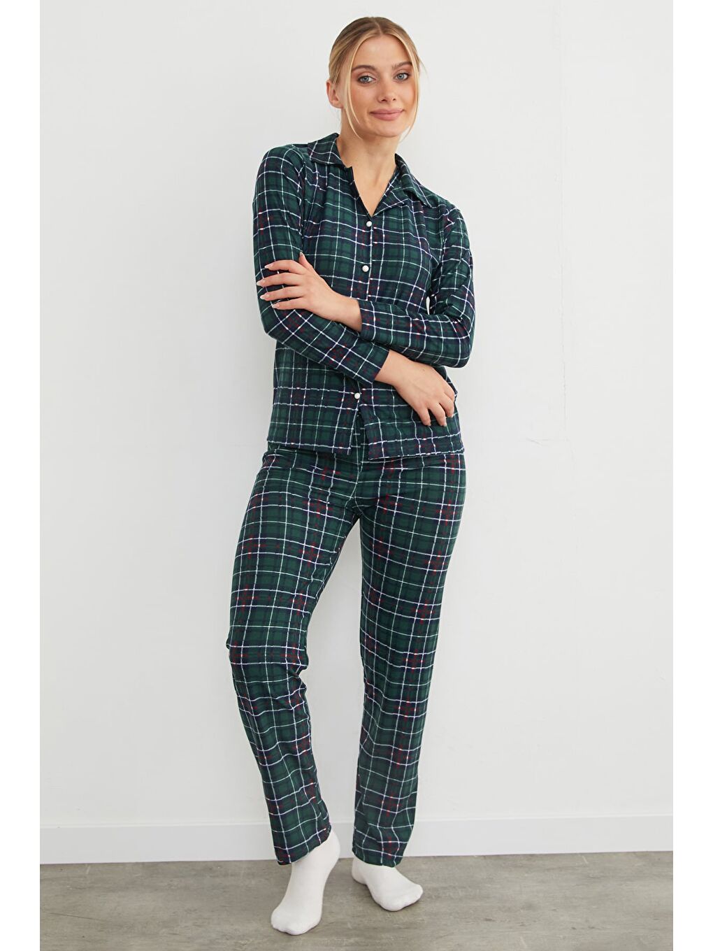 Yeşil Çizgili Süet Pijama Takımı-4