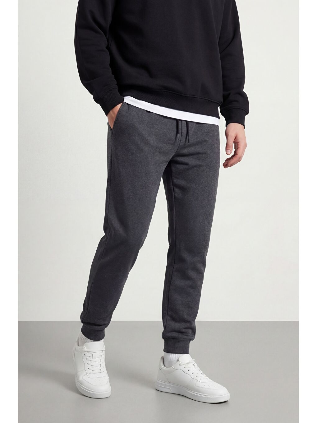 Antrasit Arka Cep Etiket Detaylı Paça Lastikli Regular Fit Erkek Büyük Beden Jogger Eşofman Altı