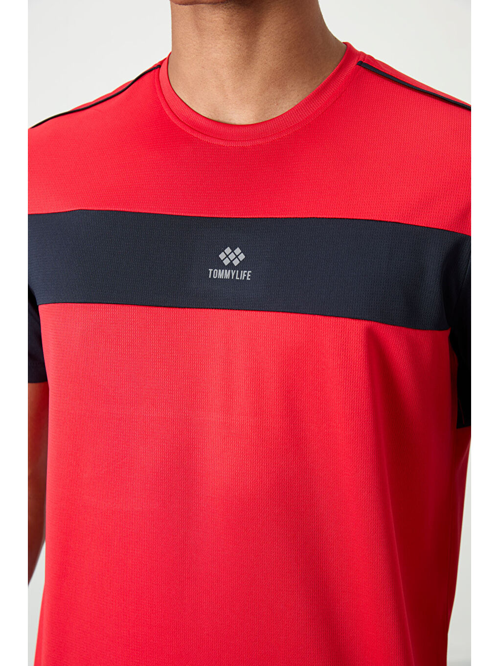 Kırmızı Polyester Nefes Alan Dokulu İnce Esnek Standart Fit Erkek Performans Tişört - 88396-2