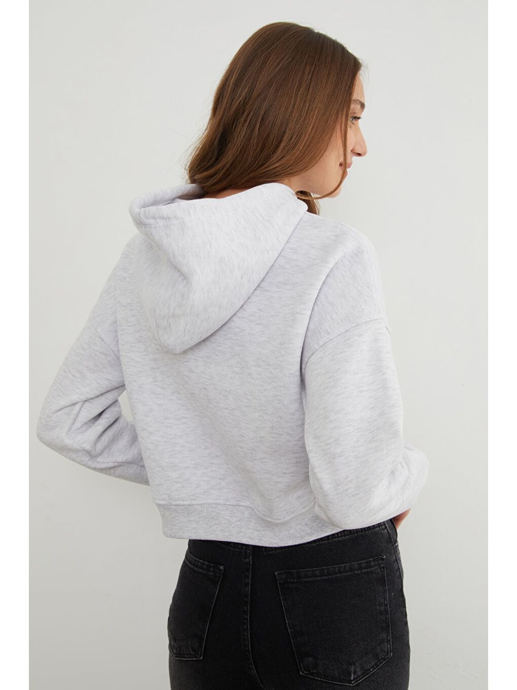 Gri 3 İplik Üçgen Metal Armalı Kapüşonlu Sweatshirt-4