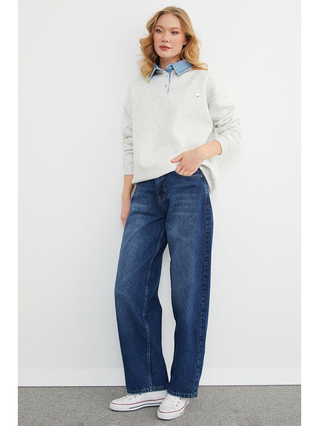 Gri 3 İplik Jean Garnili Metal Aksesuarlı Sweatshirt-1