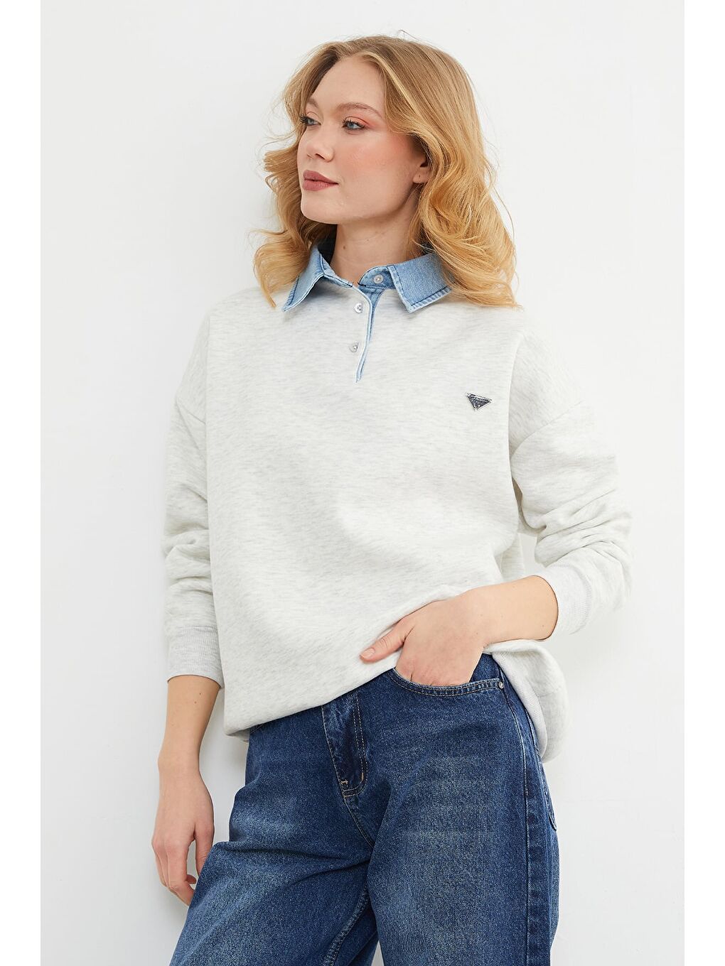 Gri 3 İplik Jean Garnili Metal Aksesuarlı Sweatshirt-2