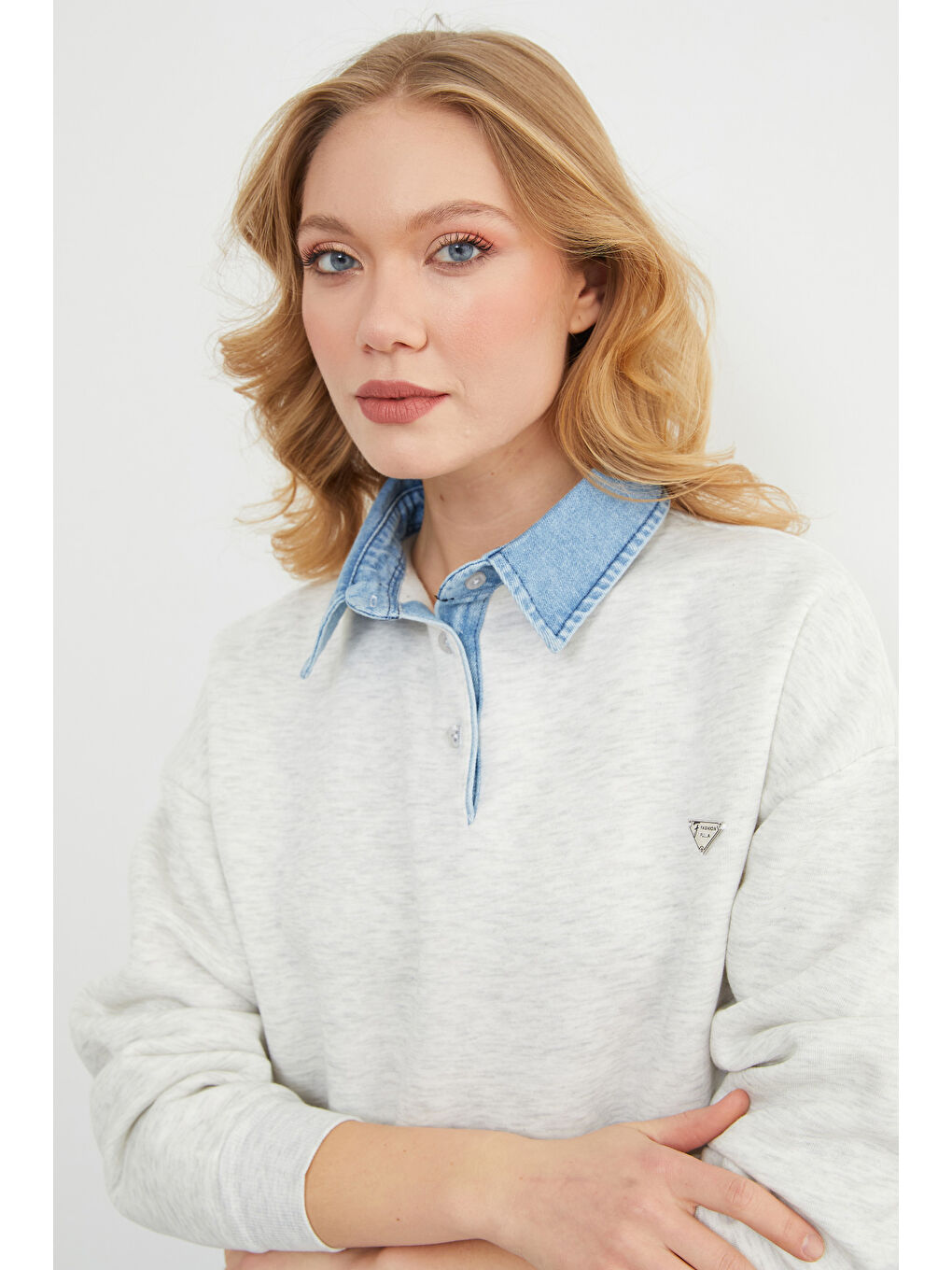 Gri 3 İplik Jean Garnili Metal Aksesuarlı Sweatshirt-3