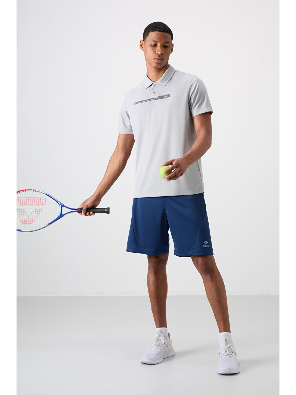 Gri Polyester Nefes Alan Dokulu İnce Esnek Standart Fit Polo Yaka Erkek Performans Tişört - 88393-1