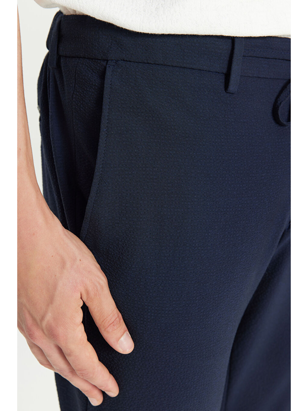 Erkek Lacivert Slim Fit Dar Kesim Gofre Desenli Beli Bağlamalı Yan Cepli Travel Casual Pantolon-3