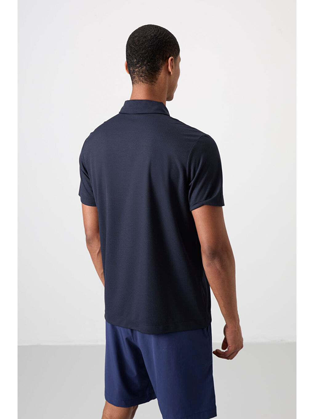 Lacivert Polyester Nefes Alan Dokulu İnce Esnek Standart Fit Polo Yaka Erkek Performans Tişört - 8-4