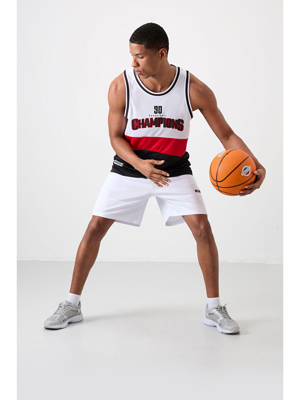 Siyah Polyester Nefes Alan Dokulu İnce Esnek Standart Fit Erkek Basketbol Kolsuz Tişört - 88395-3