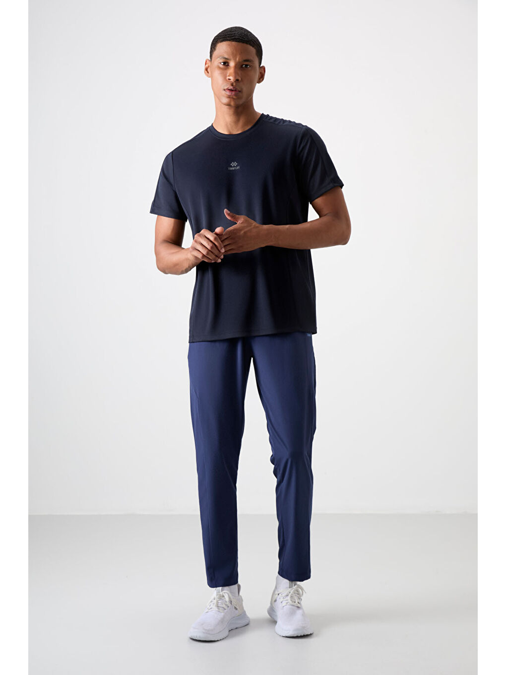 Lacivert Polyester Nefes Alan Dokulu İnce Esnek Standart Fit Erkek Performans Tişört - 88390-1