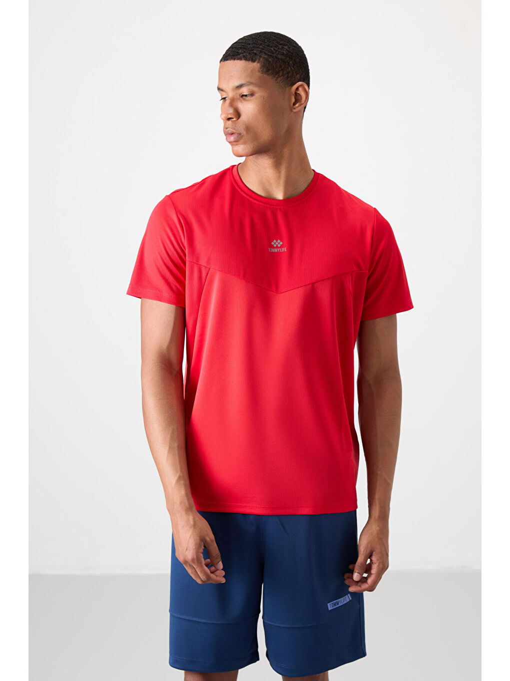 Kırmızı Polyester Nefes Alan Dokulu İnce Esnek Standart Fit Erkek Performans Tişört - 88391-3