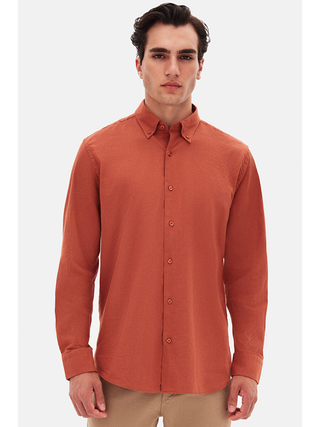 Kahverengi Comfort Kiremit Düğmeli Yaka Rahat Kesim Keten Görünümlü %100 Pamuk Gömlek-1