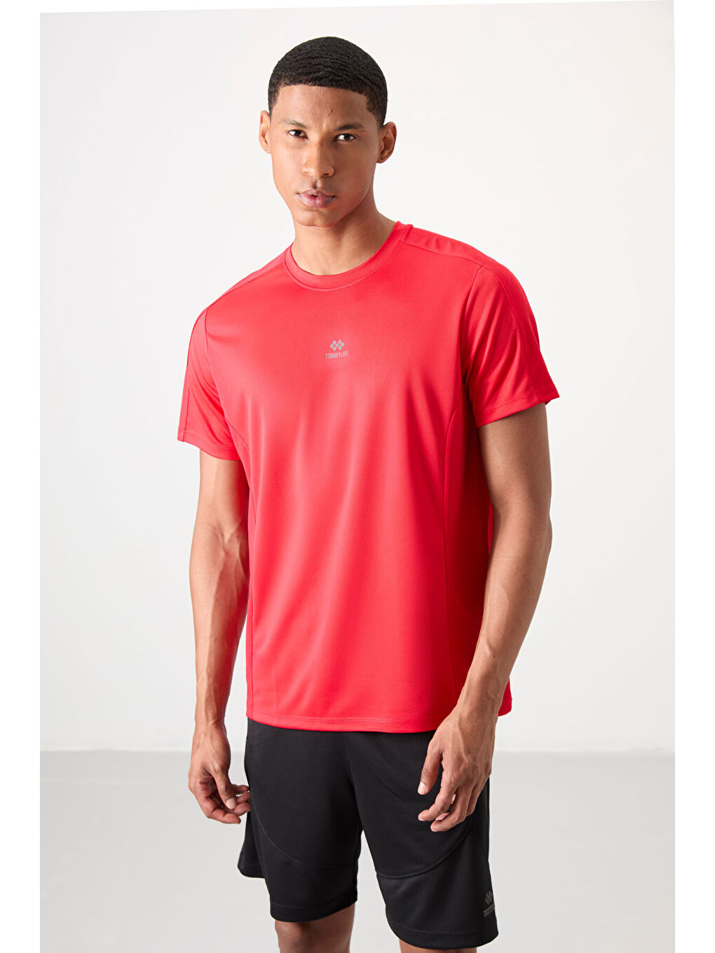 Kırmızı Polyester Nefes Alan Dokulu İnce Esnek Standart Fit Erkek Performans Tişört - 88390