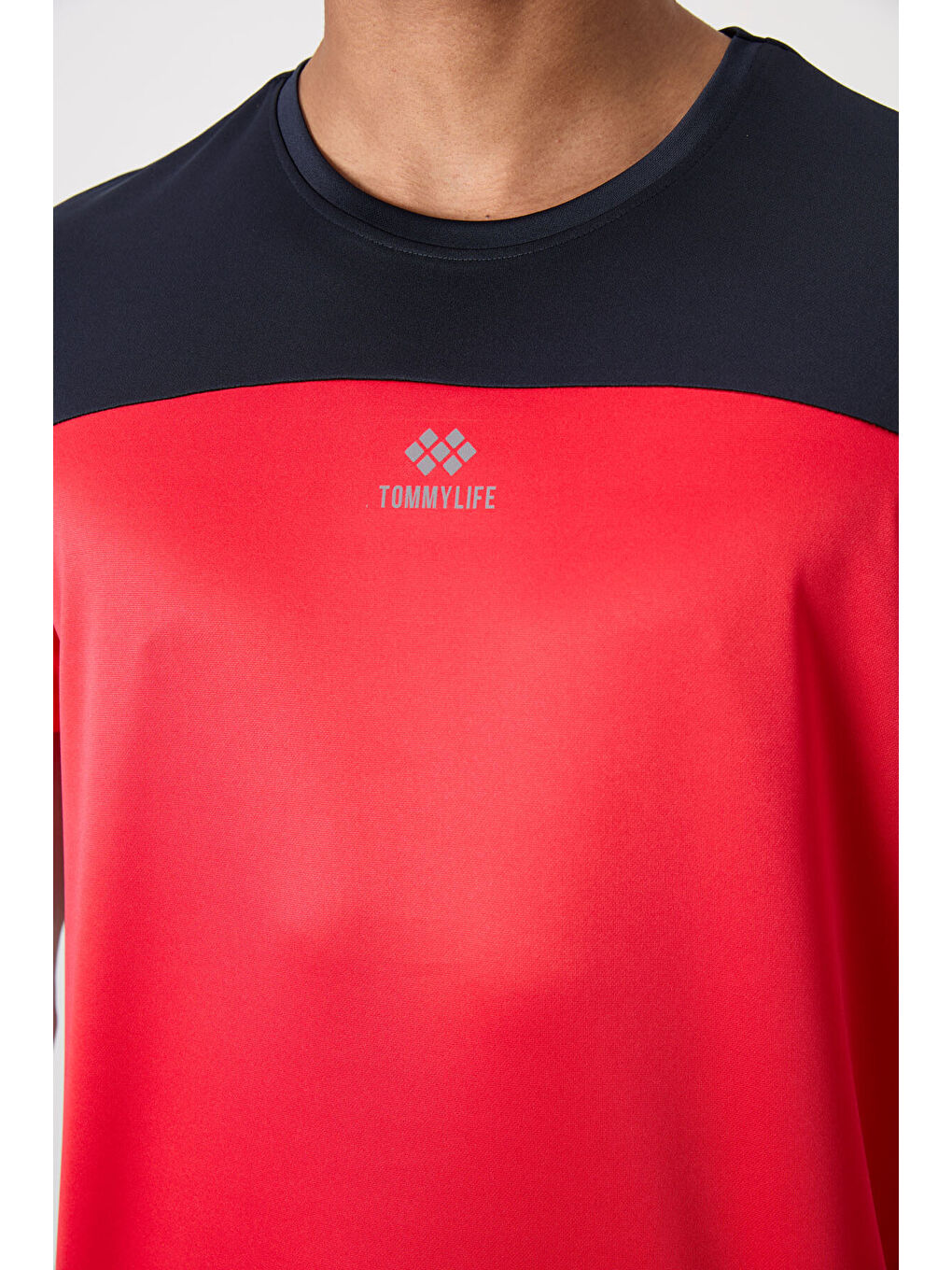 Kırmızı Polyester Nefes Alan Dokulu İnce Esnek Standart Fit Erkek Performans Tişört - 88386-4