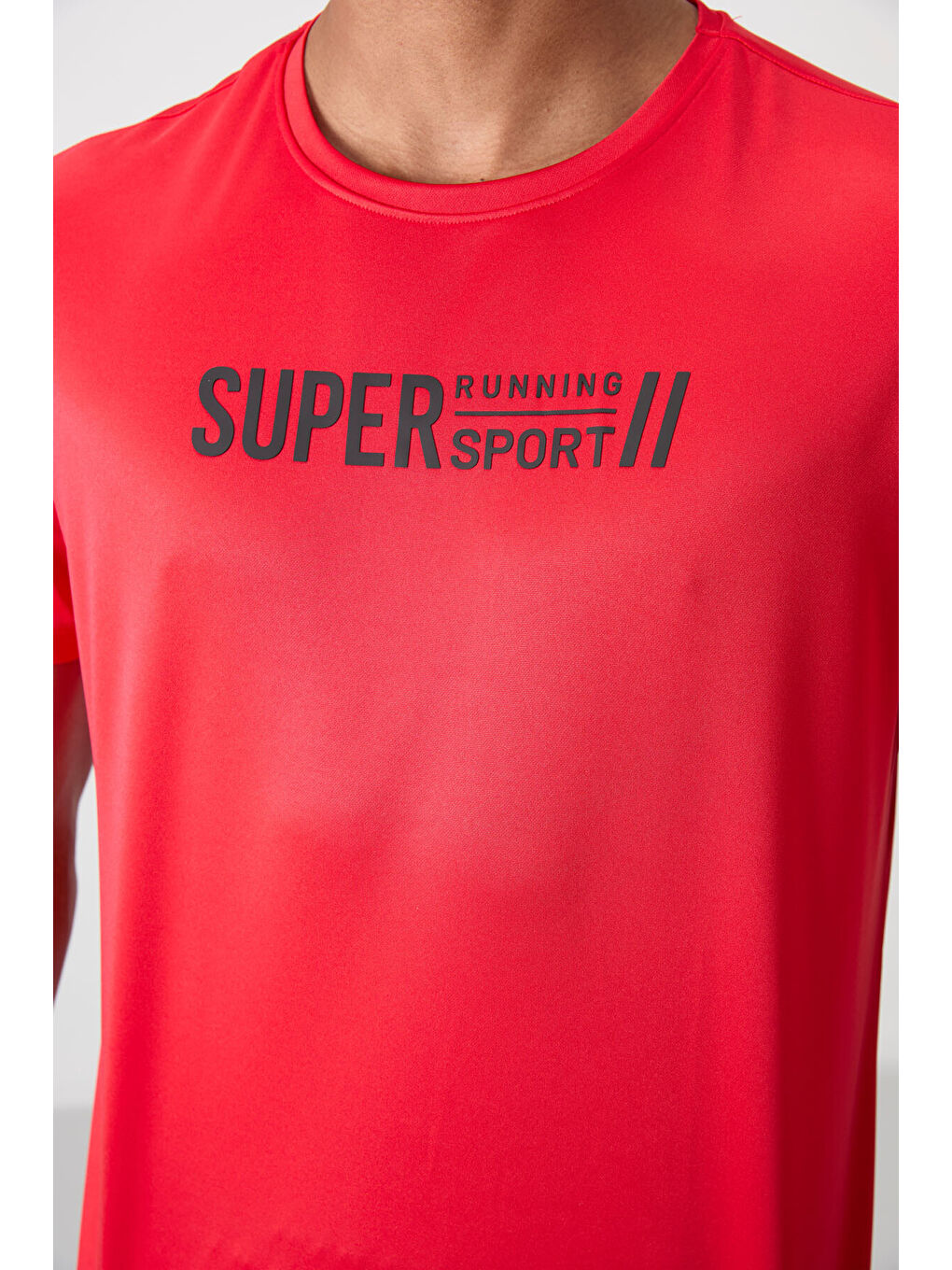 Kırmızı Polyester Nefes Alan Dokulu İnce Esnek Standart Fit Erkek Performans Tişört - 88385-2