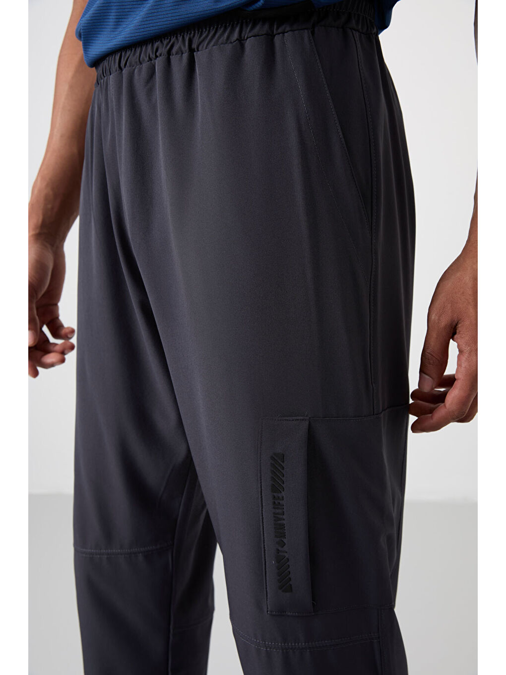 Antrasit Polyester İnce Yumuşak Comfort Fit Erkek Eşofman Alt - 82120-2