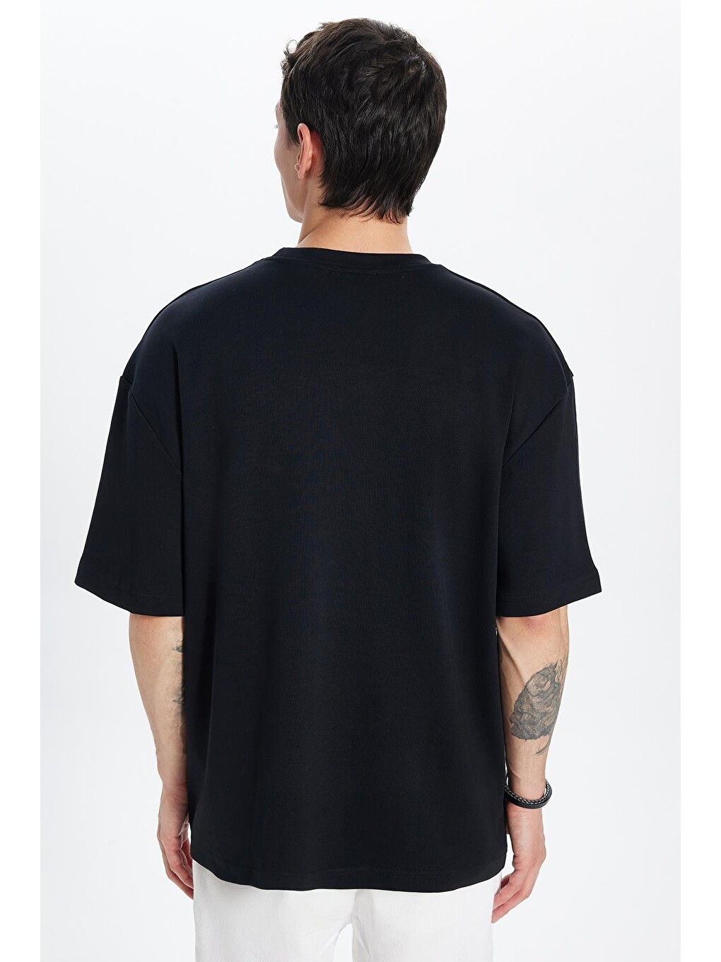 Unisex Oversize Geniş Kesim Pamuklu Yumuşak Dokulu Basic Bisiklet Yaka Siyah Tişört-5