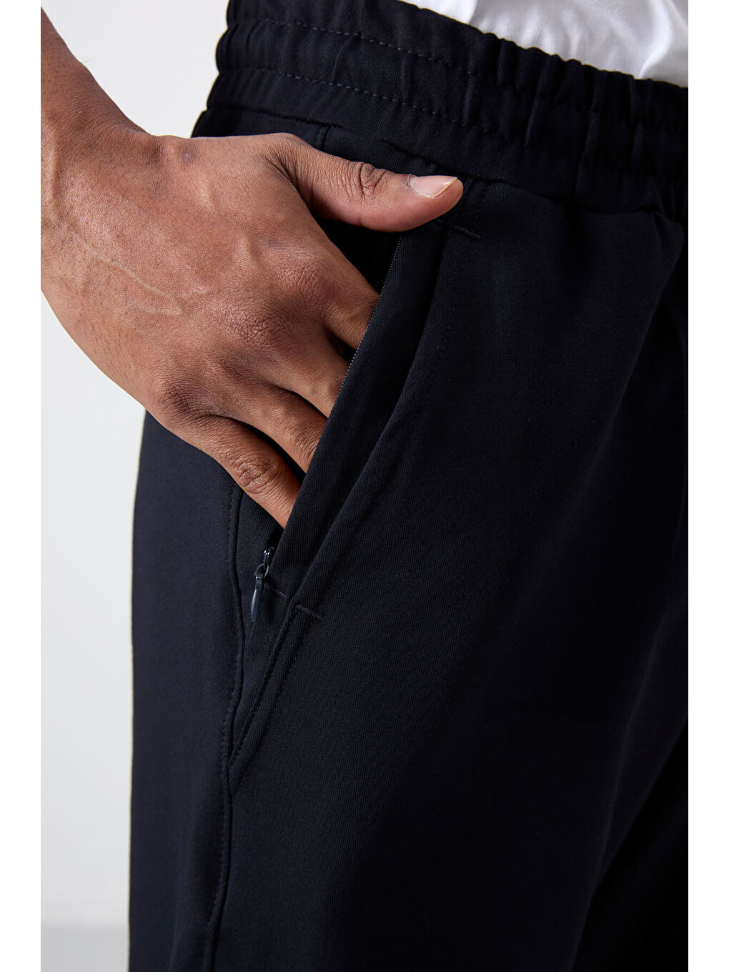 Lacivert Pamuk Yumuşak Dokulu Standart Fit Nakışlı  Eşofman Alt - 82133-2