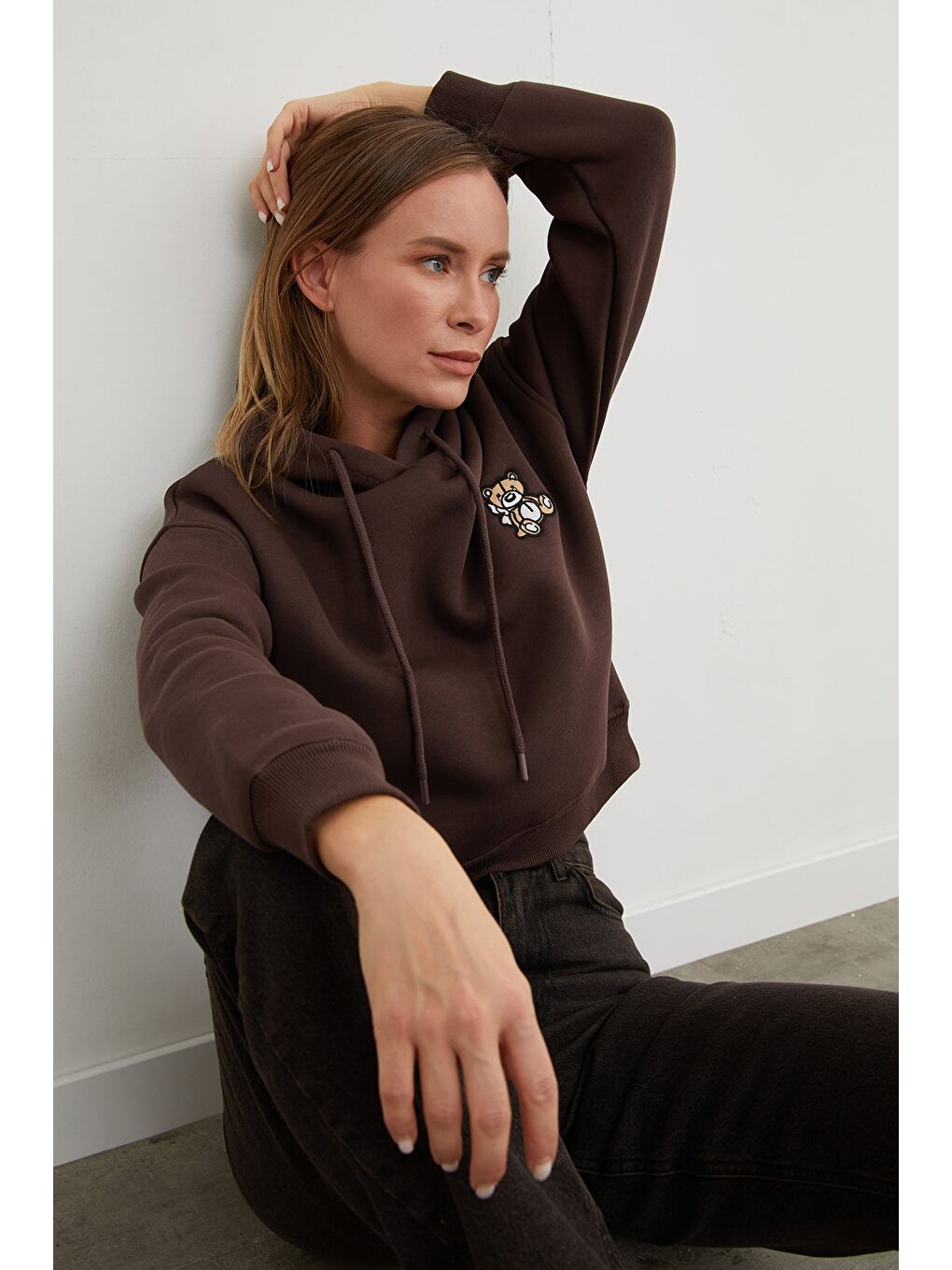 Kahverengi 3 İplik Ayıcık Nakışlı Kapüşonlu Sweatshirt-1