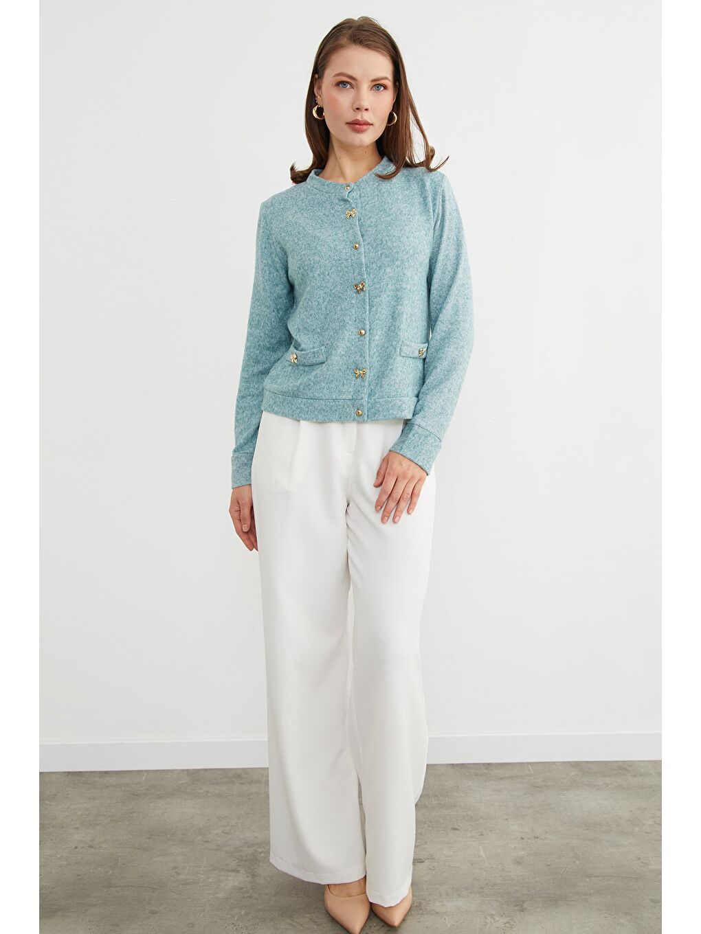 Yeşil Fiyonk Düğmeli Cepli Triko Hırka-1