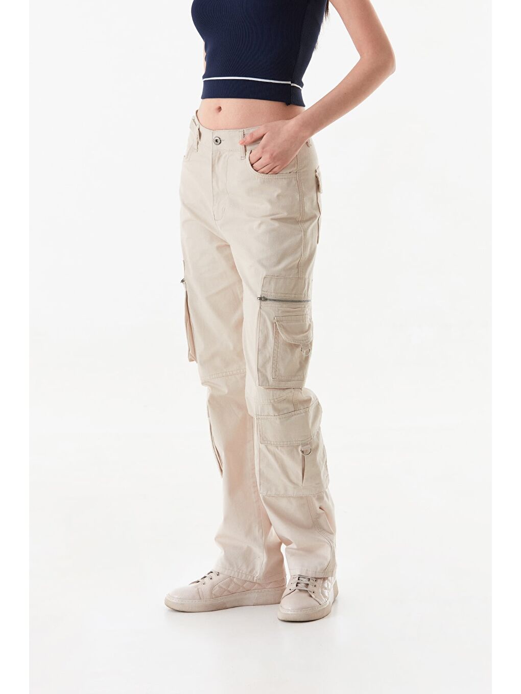 Bej Beli Kemerli Kargo Cepli Pantolon-2
