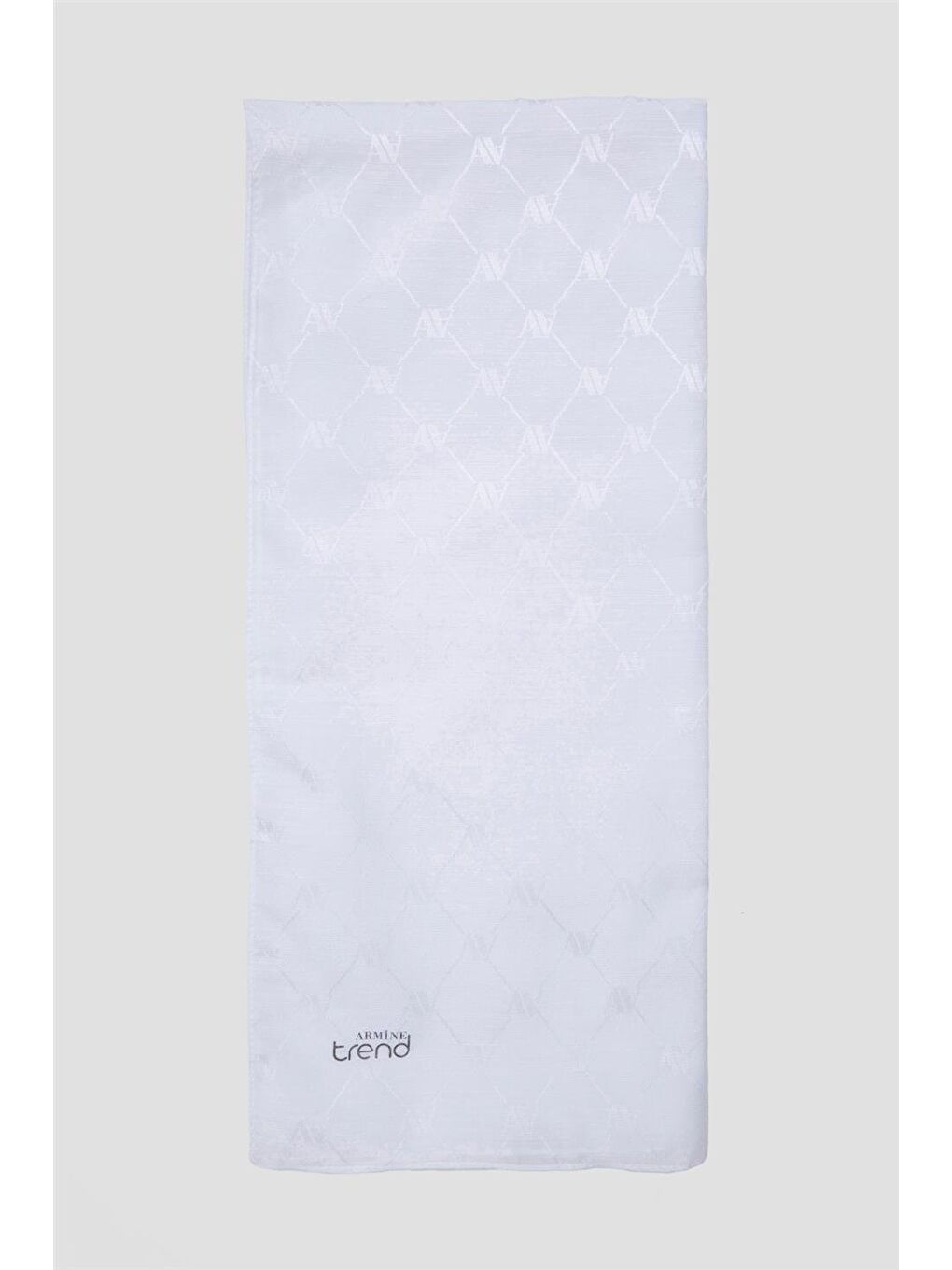 Beyaz Trend Monogram Şal 1 21174