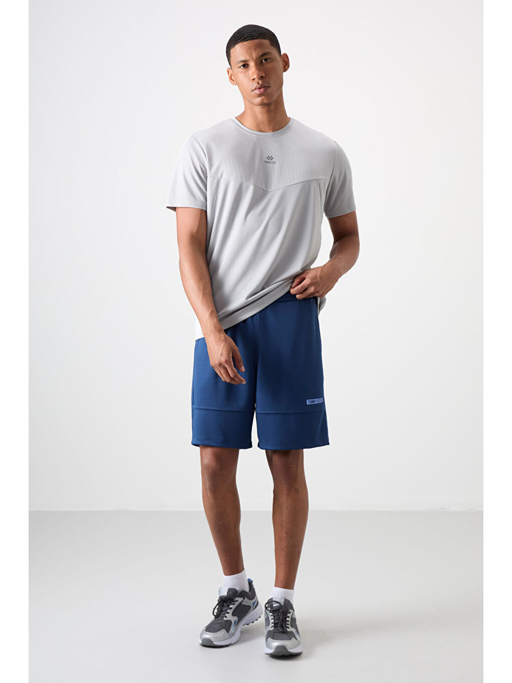 Mavi Parlament Polyester Kalın Yumuşak Comfort Fit Erkek Şort - 81272-3