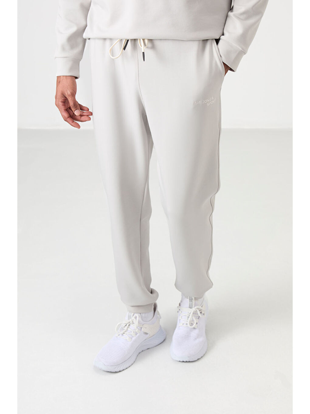 Bej Pamuklu Kalın Yumuşak Dokulu Comfort Fit Nakışlı Erkek Eşofman Takım - 85254-1