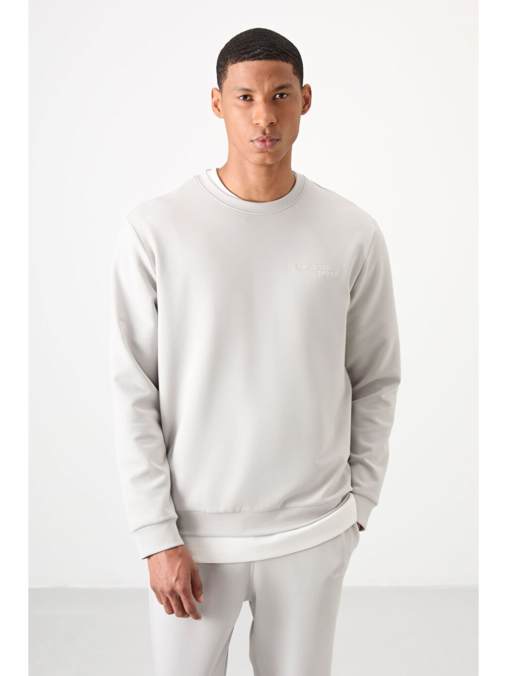 Bej Pamuklu Kalın Yumuşak Dokulu Comfort Fit Nakışlı Erkek Eşofman Takım - 85254-4