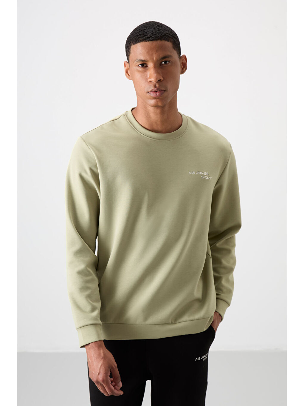 Siyah Pamuklu Kalın Yumuşak Dokulu Comfort Fit Nakışlı Erkek Eşofman Takım - 85254-1