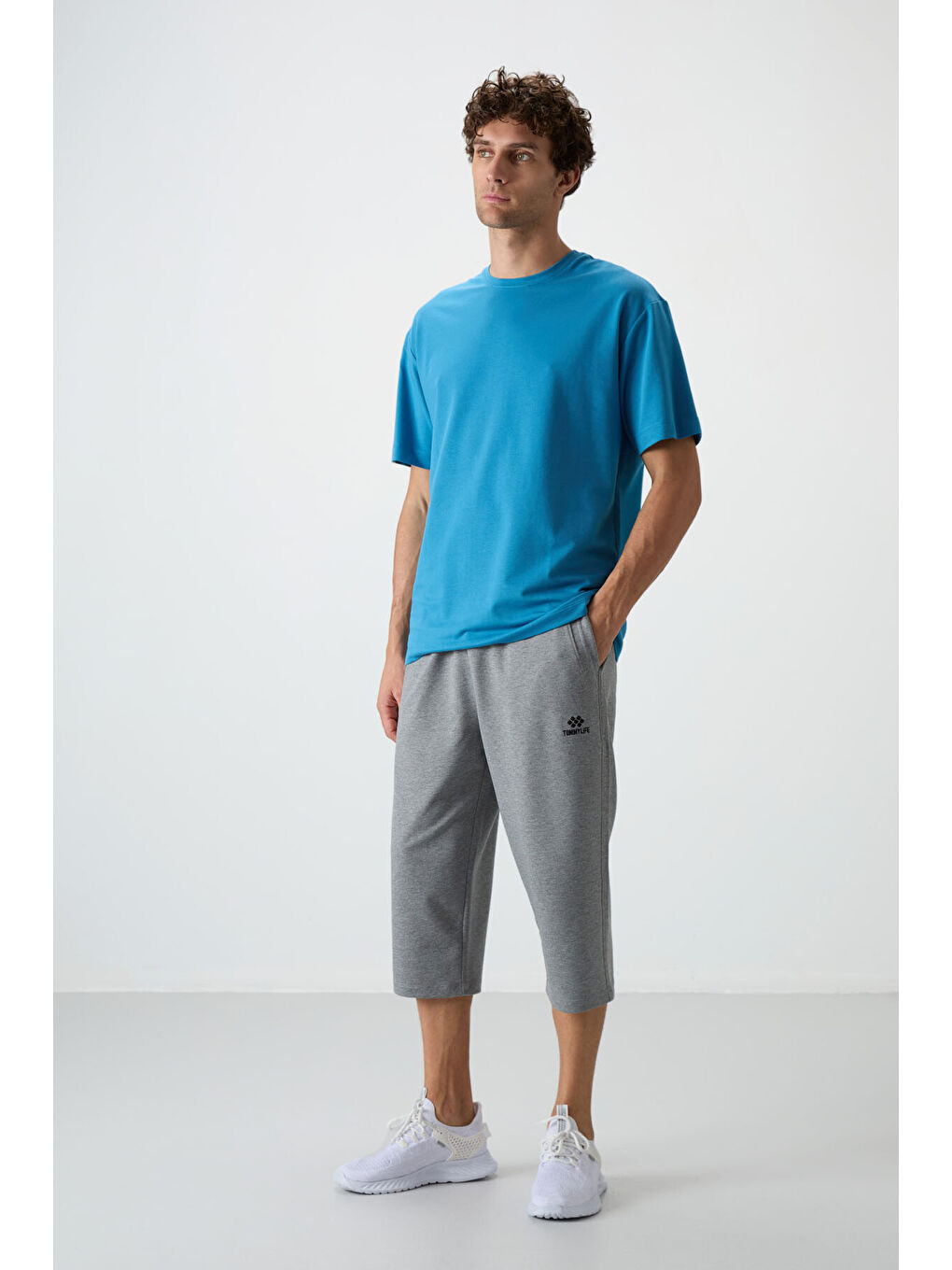 Gri Melanj Pamuklu Yumuşak Dokulu Standart Fit Nakışlı Erkek Kapri - 83102