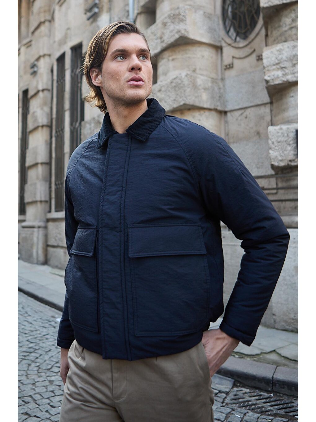 Su Geçirmez Kapitone Lacivert Mont Kadife Yaka Detaylı Mont-5