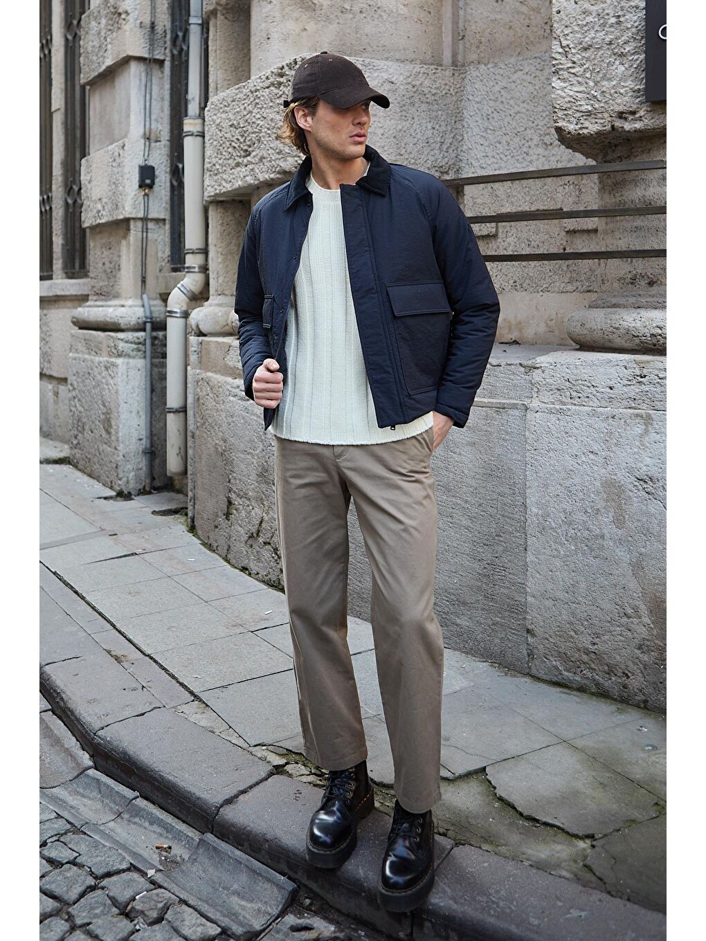 Su Geçirmez Kapitone Lacivert Mont Kadife Yaka Detaylı Mont-6