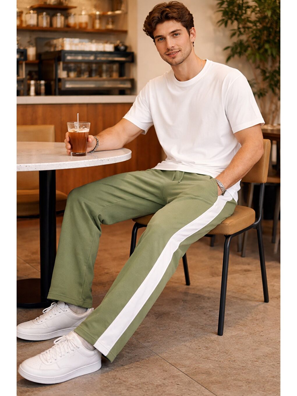 Haki Erkek Beyaz Şeritli Eşofman Altı Bağcıklı Baggy Rahat Kesim Günlük Spor Pantolon-1