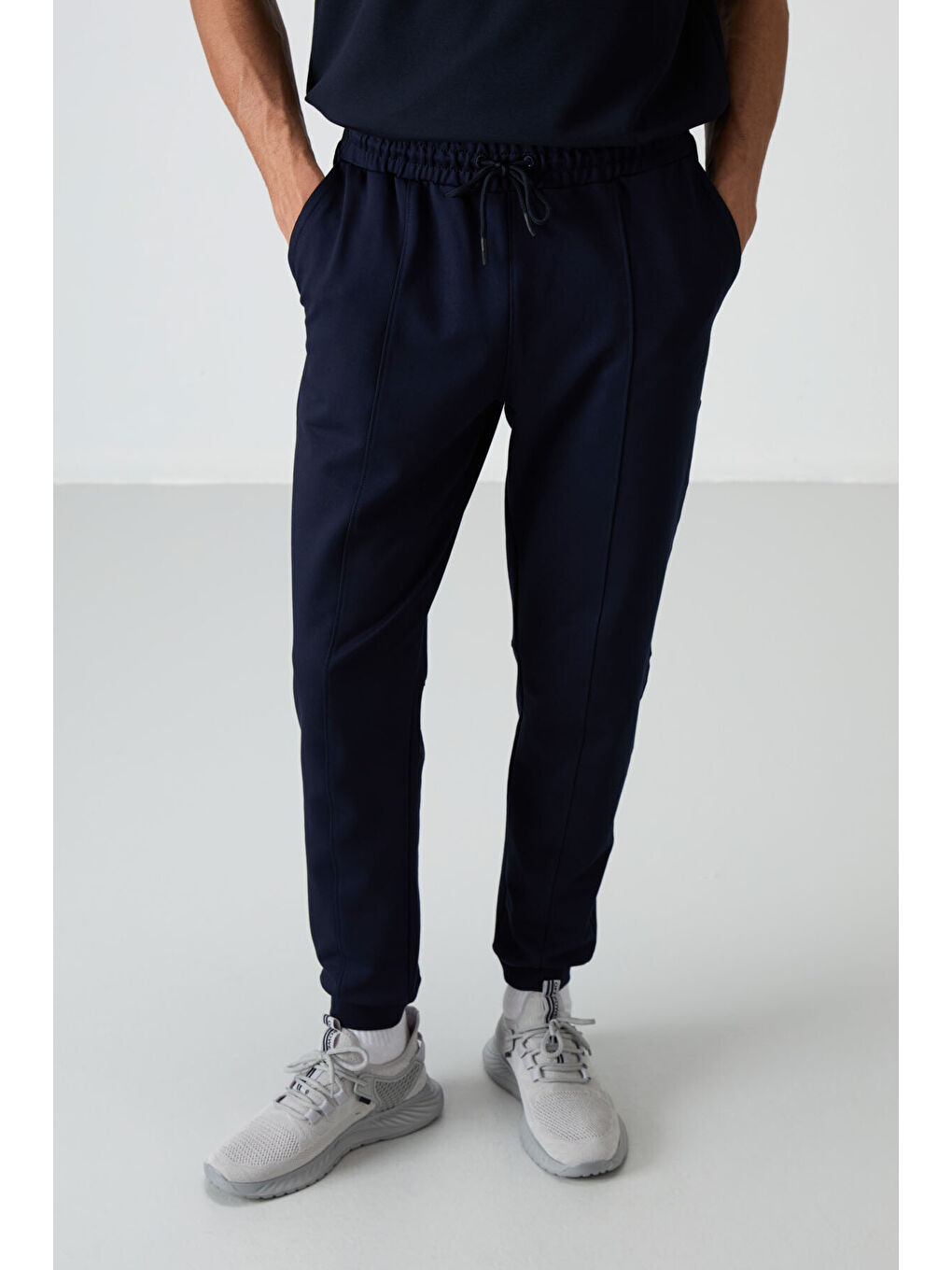 İndigo Pamuklu Yumuşak Dokulu Comfort Fit Nakışlı  Jogger - 82123-2