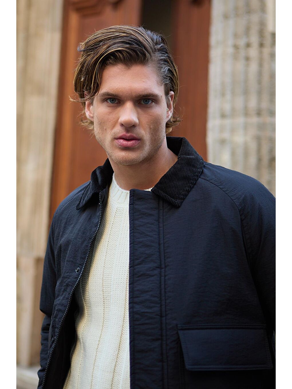 Kontrast Yakalı Su Geçirmez Kapitone Siyah Mont Mont-2