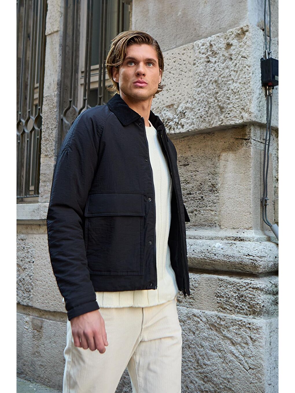 Kontrast Yakalı Su Geçirmez Kapitone Siyah Mont Mont-5