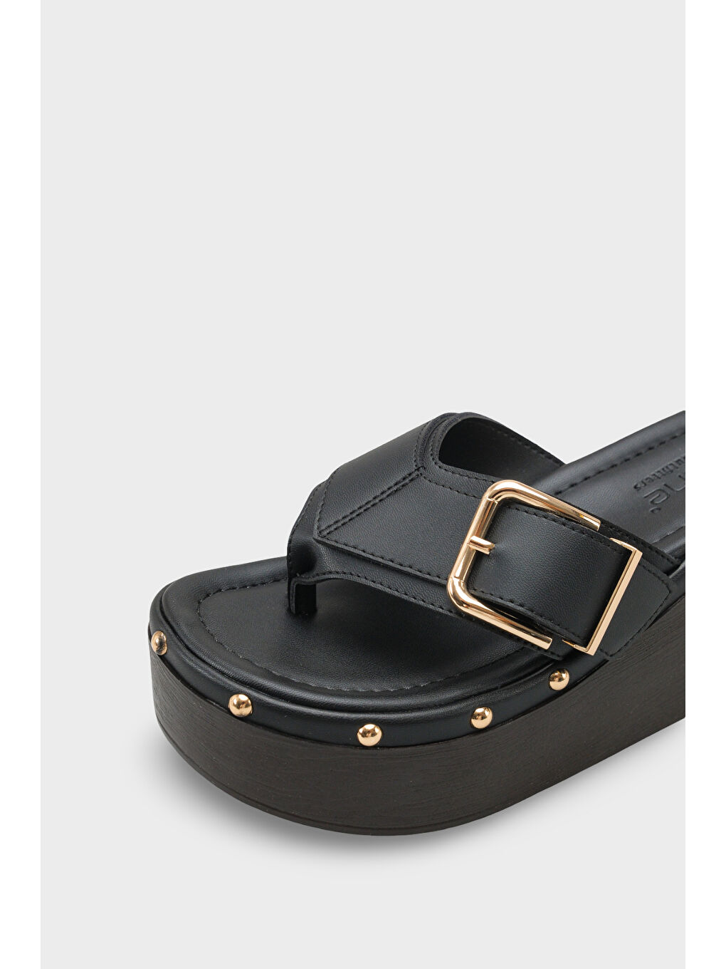 Siyah Kristi Dolgu Topuk Parmak Arası Kadın Terlik-2