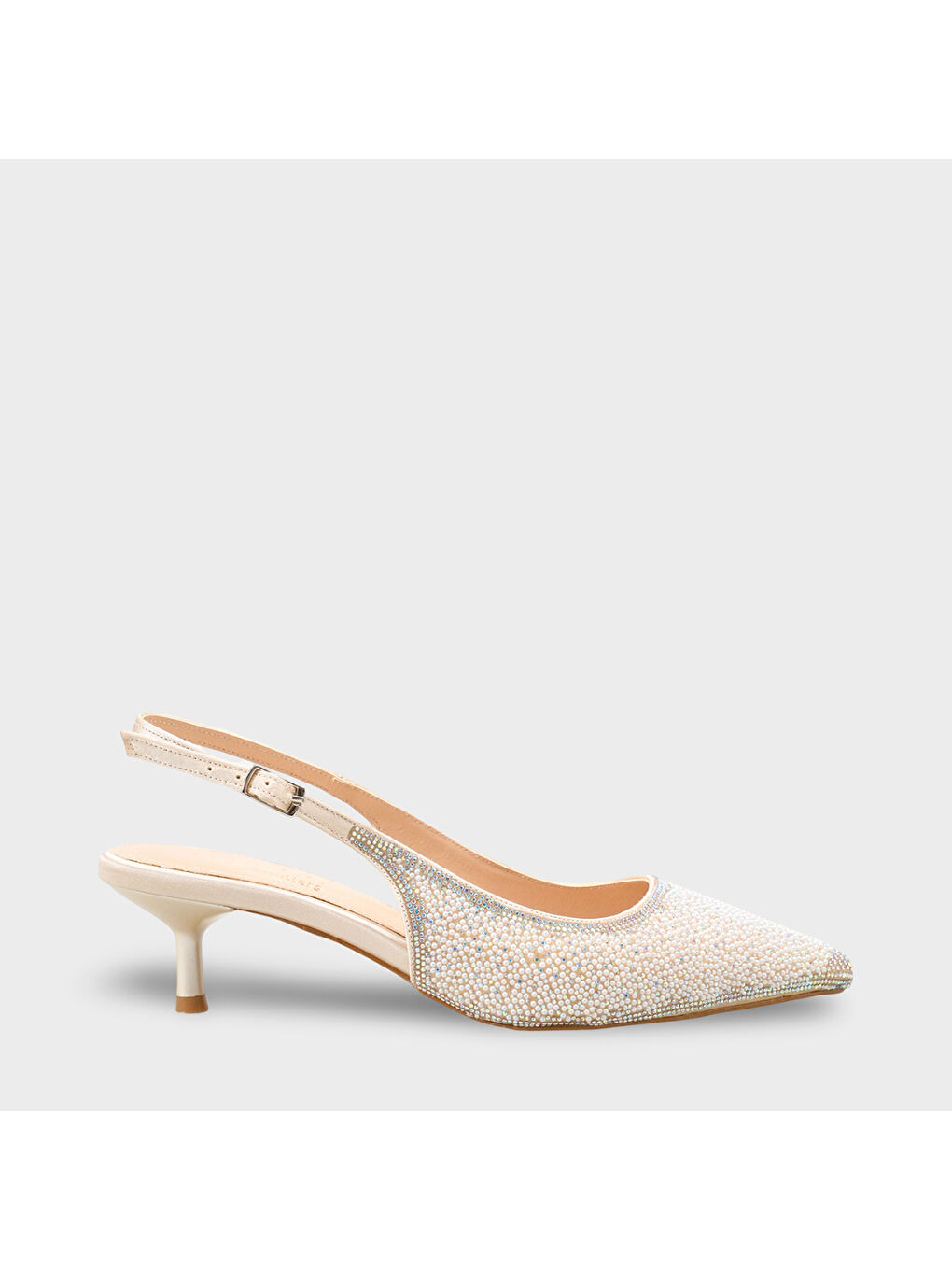 Bej Denyse Komple Taşlı Sivri Burunlu Saten Arkası Bantlı Kadın Ayakkabı