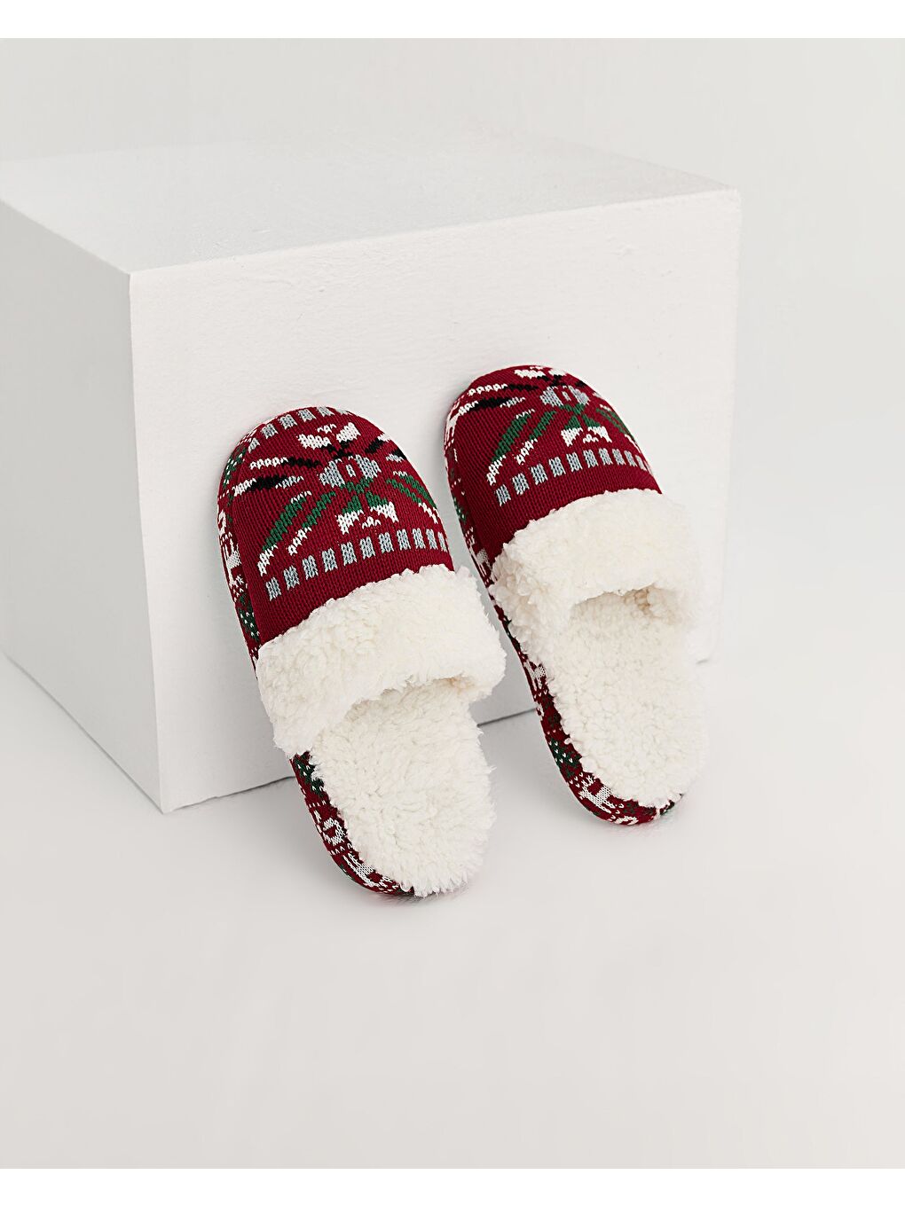 Bordo Kadın Triko Ev Terliği - NEVİ-B-1