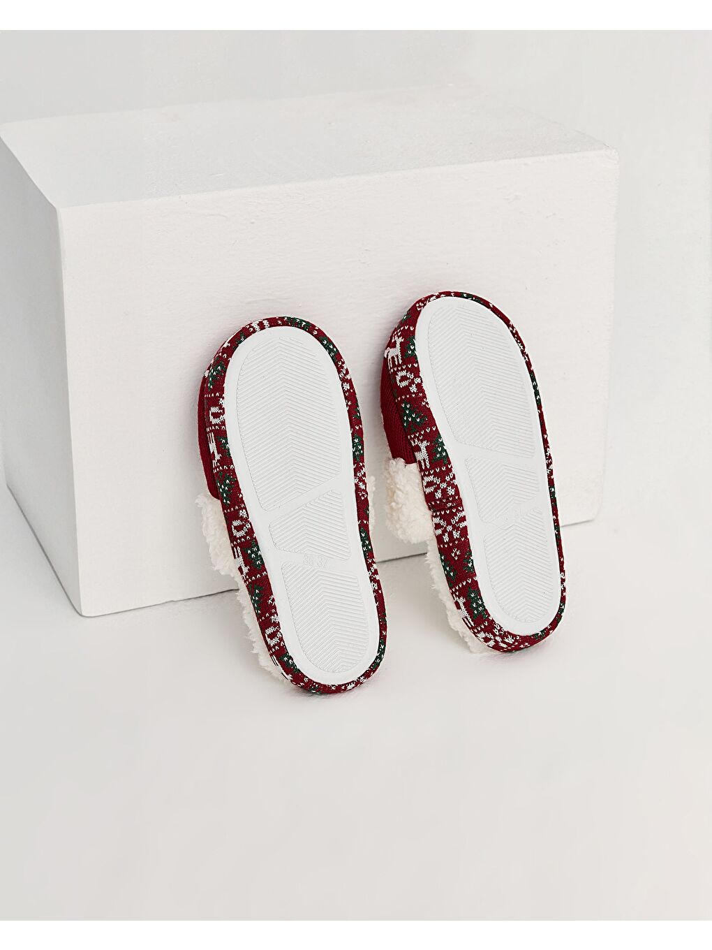 Bordo Kadın Triko Ev Terliği - NEVİ-B-2