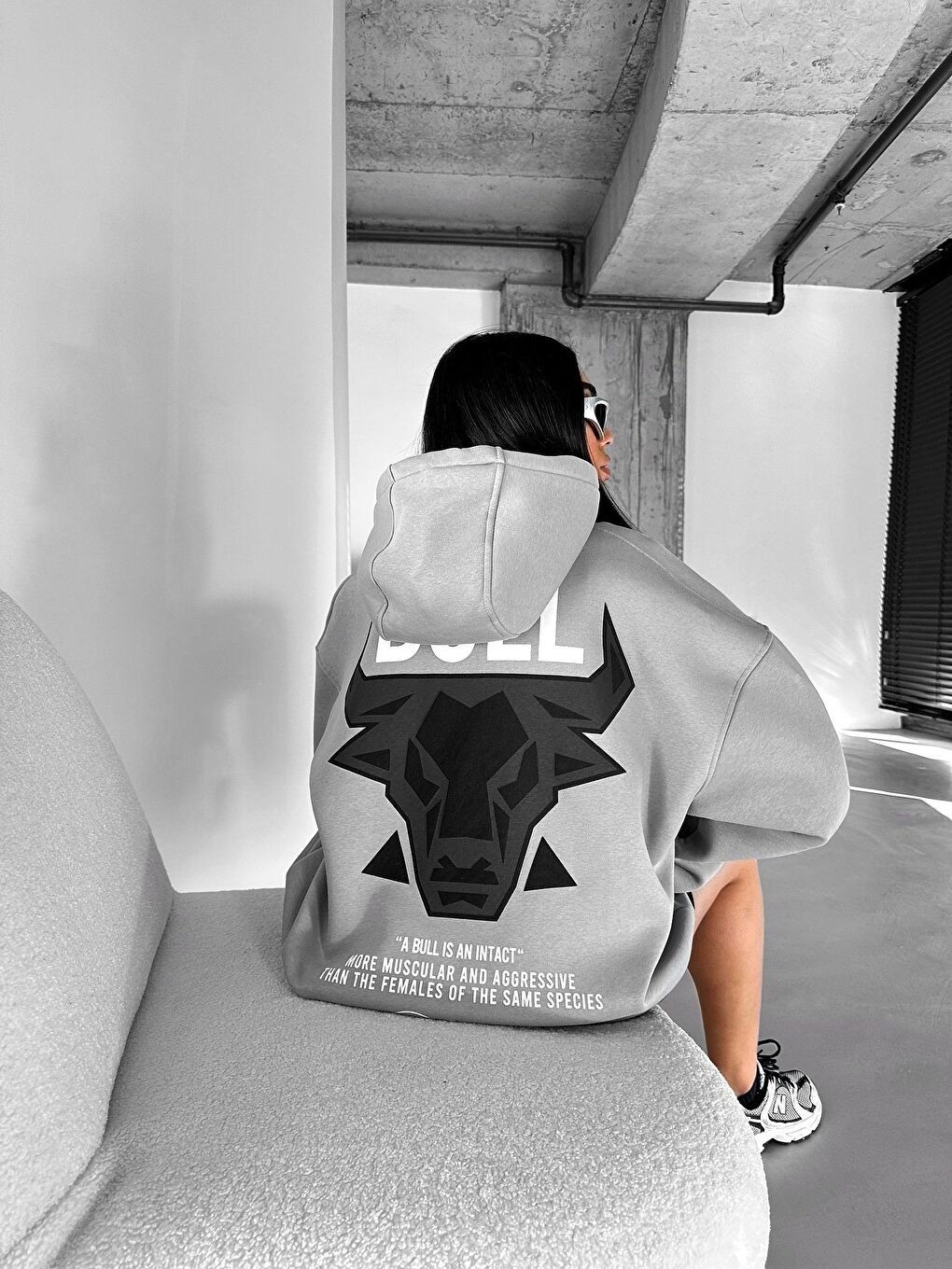 Erkek Oversize Bull Baskılı %100 Pamuk Kapüşonlu Sweatshirt Hoodie Gri-3