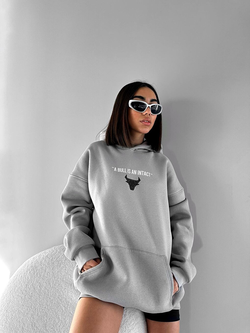 Erkek Oversize Bull Baskılı %100 Pamuk Kapüşonlu Sweatshirt Hoodie Gri-4