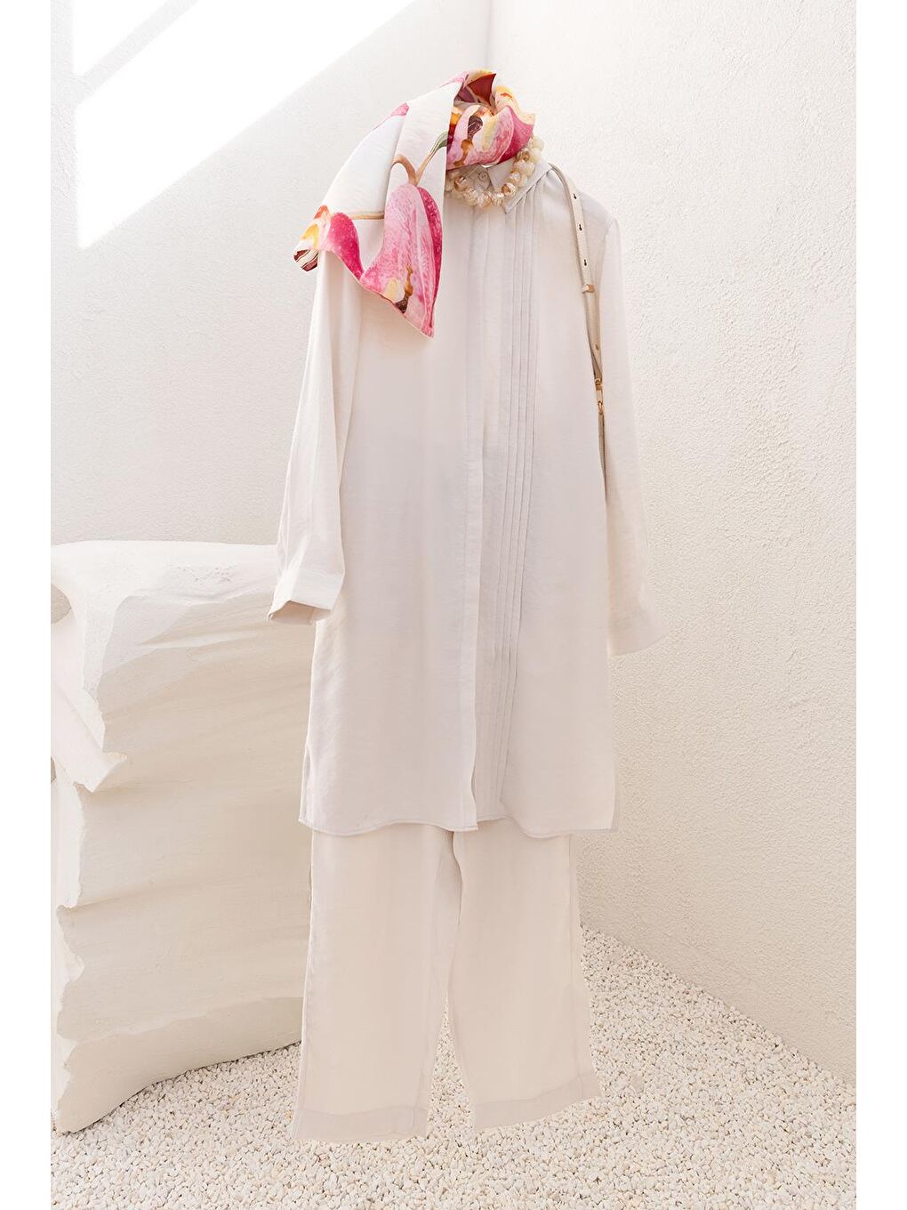 Bej Taş-Nervürlü Yırtmaçlı Modal Pantolonlu Takım-5