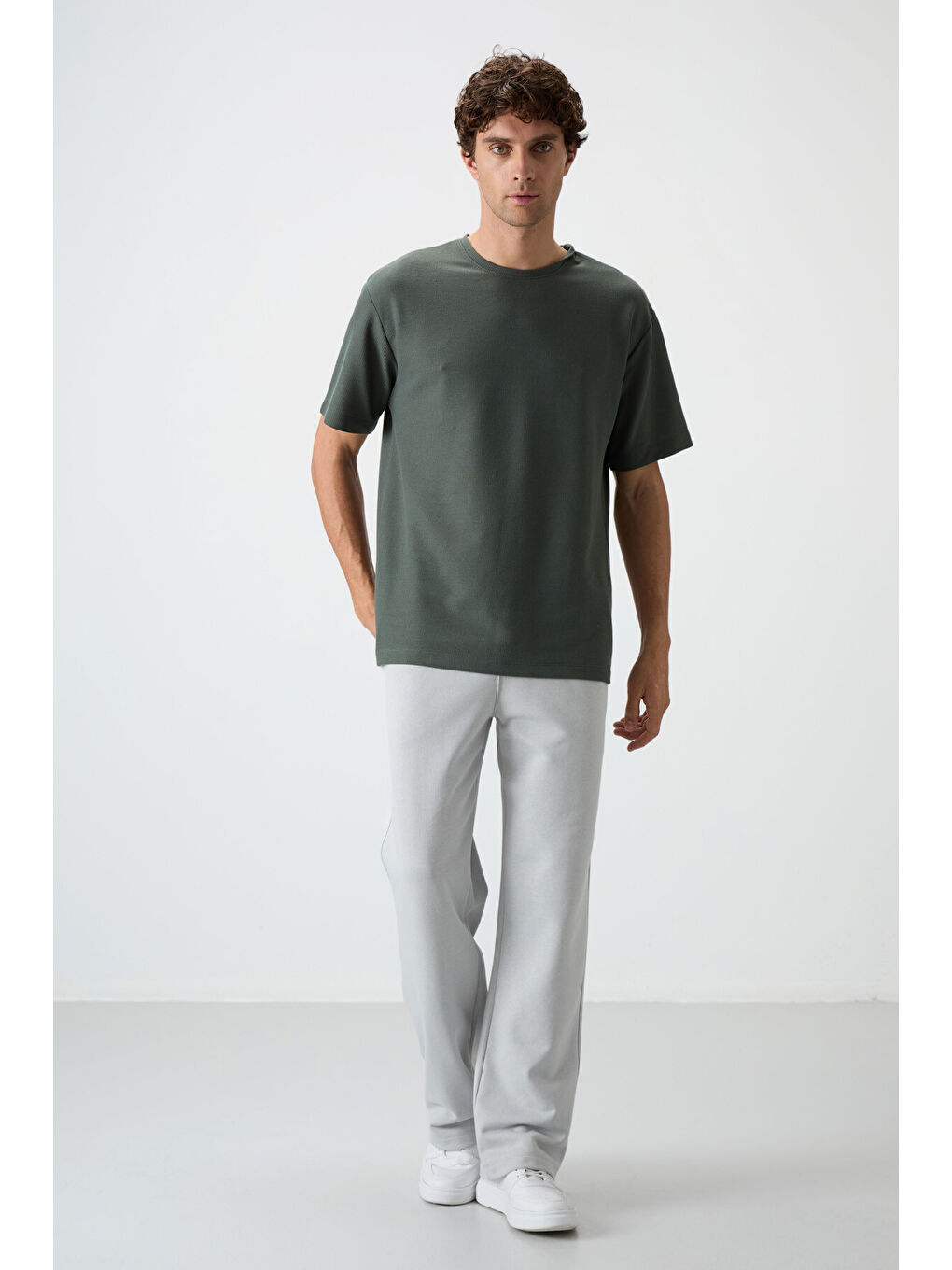 Haki Waffle İnterlok Yüzeyi Dokulu  Fit Basic Erkek Tişört-1